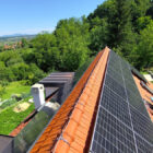 Solarna elektrana 10 kW cijena — fotonaponski paneli na krovu obiteljske kuće u kontinentalnoj Hrvatskoj