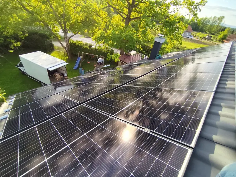 Solarna elektrana, ugradnja Zenerg, travanj 2024.