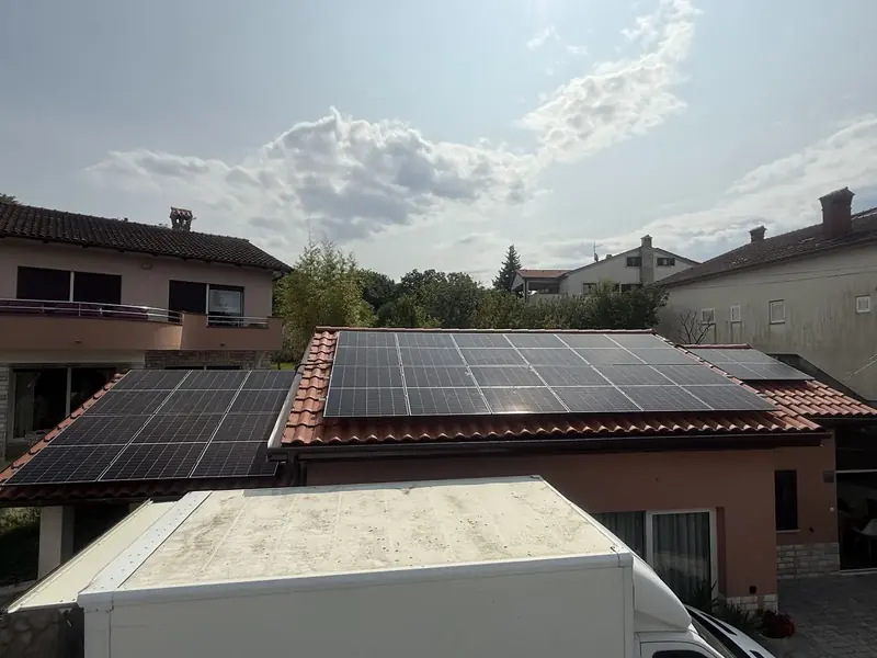 Solarna elektrana, ugradnja Zenerg, lipanj 2025.