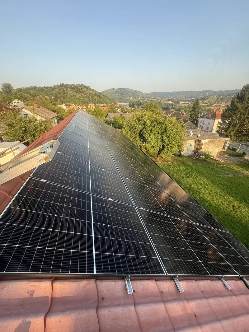 Solarna elektrana, ugradnja Zenerg, lipanj 2025.