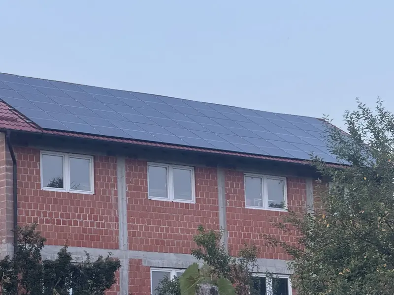 Solarna elektrana, ugradnja Zenerg, lipanj 2025.